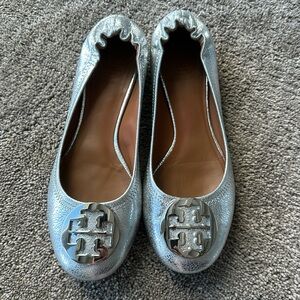 Tory Burch silver flats